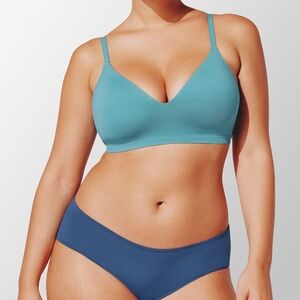 ThirdLove Form 360 Fit™ Wireless Bra Size LG+teal / LG+